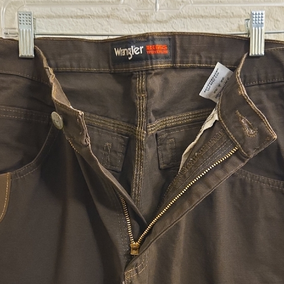 Wrangler Men's Dark Brown Cargo Pants - Sz 32x32 - Picture 6 of 15
